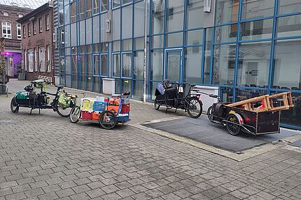 Adfc-Umzug vor dem zib in Unna