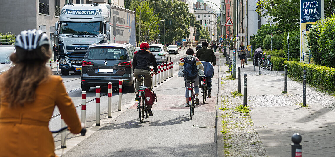 Radverkehr in Berlin, Invalidenstraße